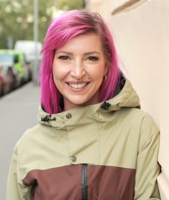 Alex Bee
